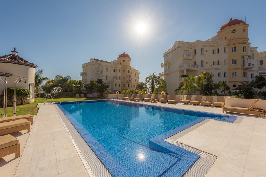 Las Dunas Suites & Apartments 에스테포나 객실 사진