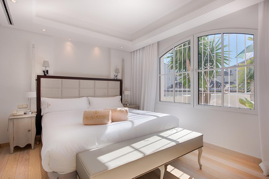 Las Dunas Suites & Apartments 에스테포나 객실 사진