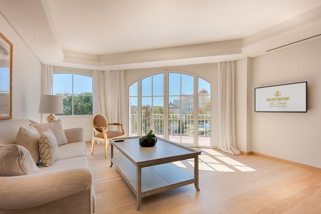 Las Dunas Suites & Apartments 에스테포나 객실 사진