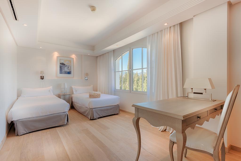 Las Dunas Suites & Apartments 에스테포나 객실 사진
