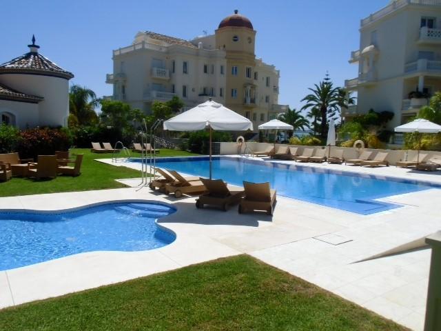 Las Dunas Suites & Apartments 에스테포나 외부 사진