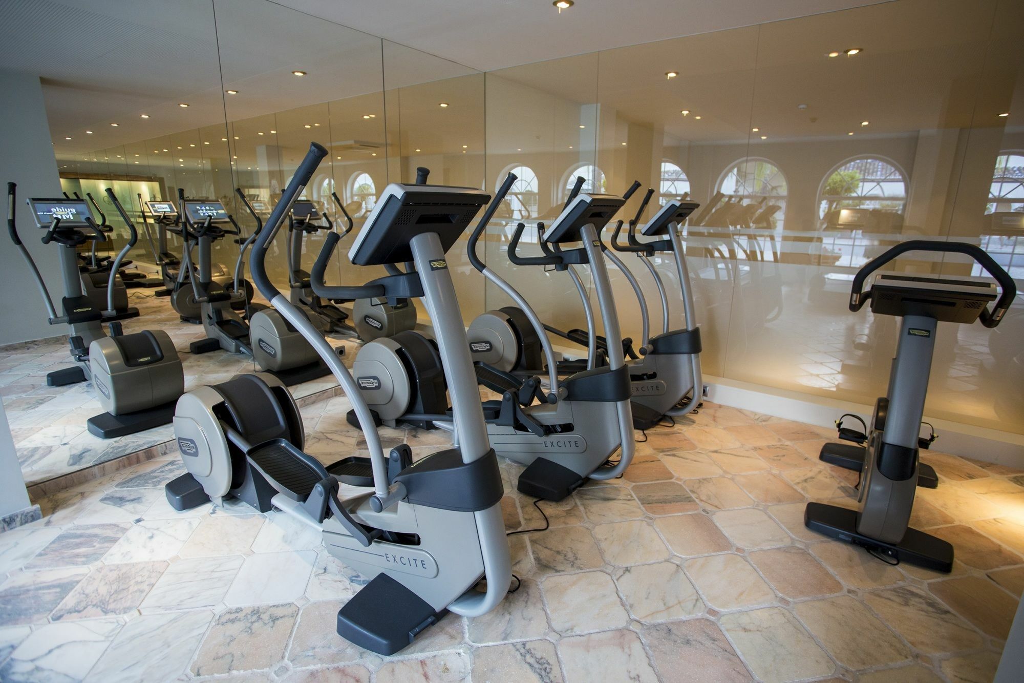 Las Dunas Suites & Apartments 에스테포나 외부 사진